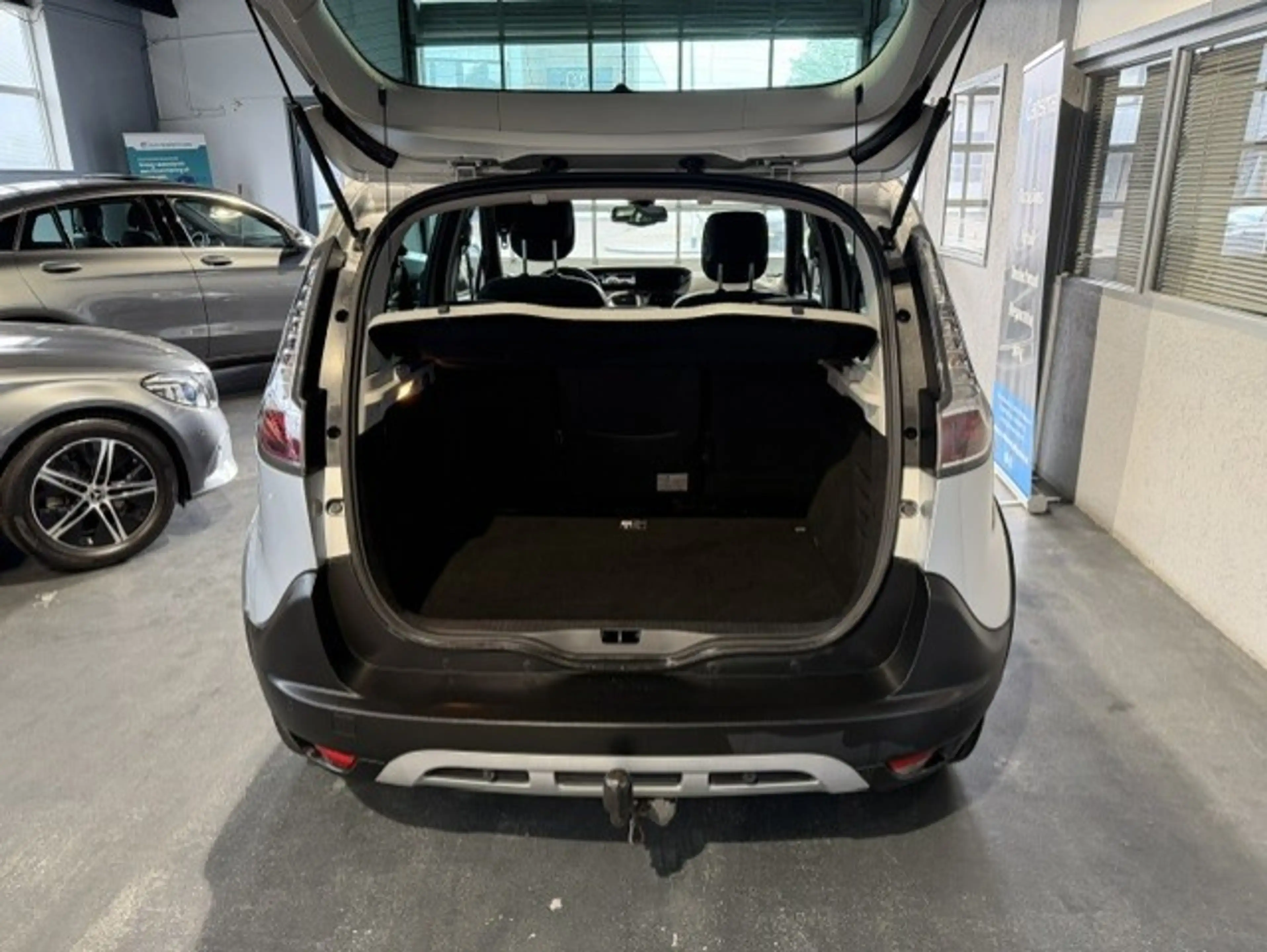 Renault Scenic Xmod 1.2 TCe Bose X Mod|Navi|Cruise|PDC|Clima|Trek — photo 5