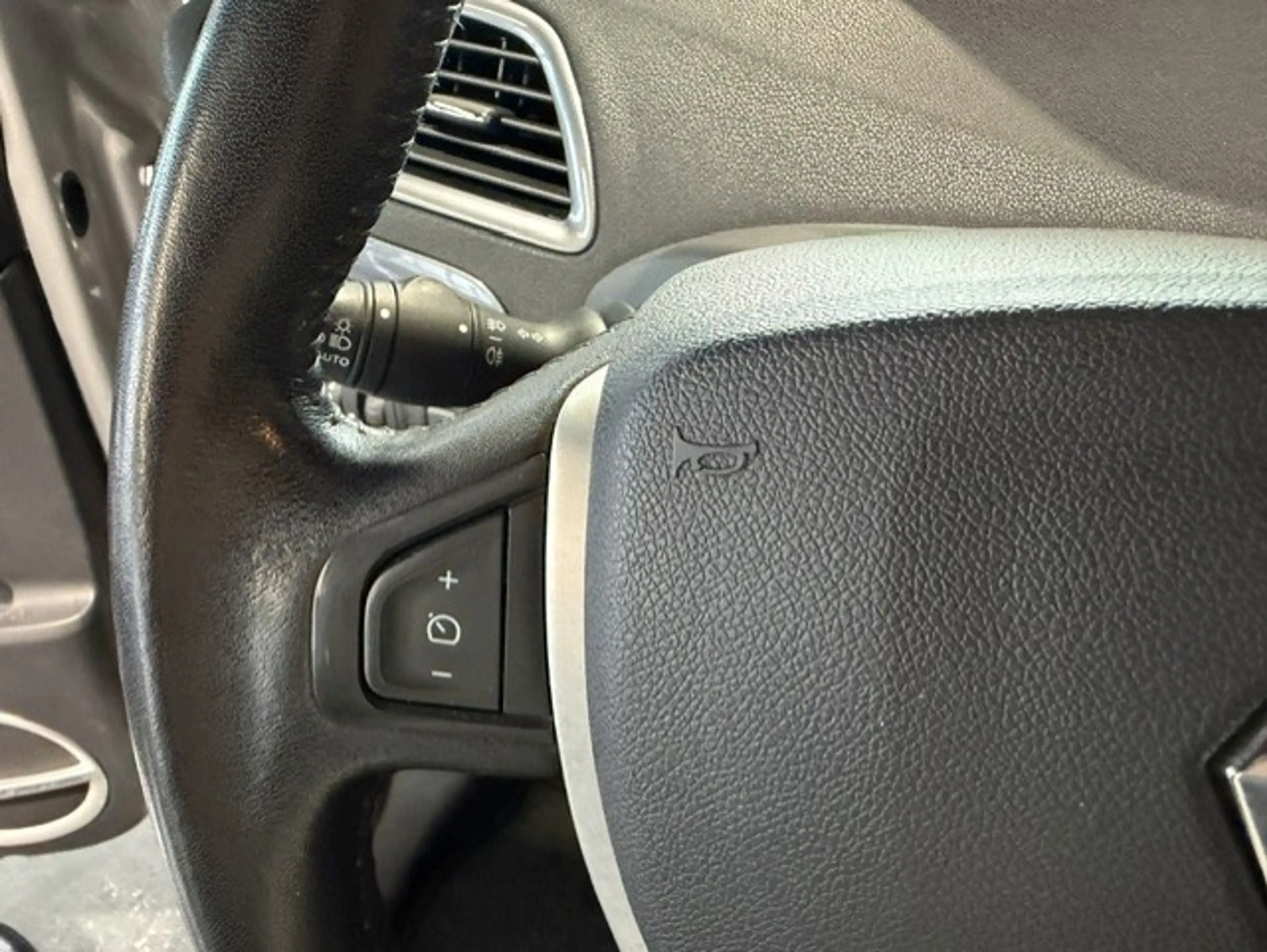 Renault Scenic Xmod 1.2 TCe Bose X Mod|Navi|Cruise|PDC|Clima|Trek — photo 17