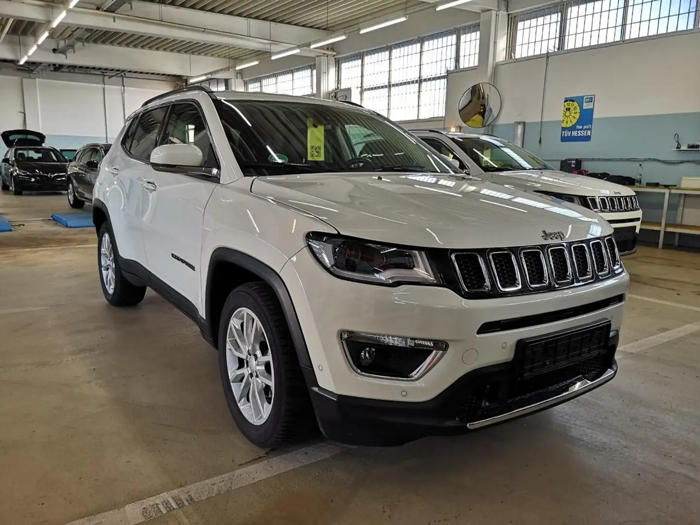 Jeep Compass Limited 1,3 TGDi NAV+KAM+XEN+ACC+CARPLAY Weiß - 1