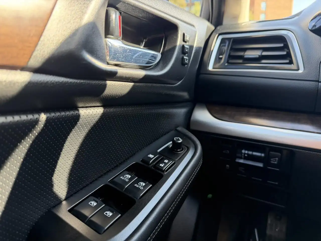 Subaru OUTBACK снимка Subaru OUTBACK