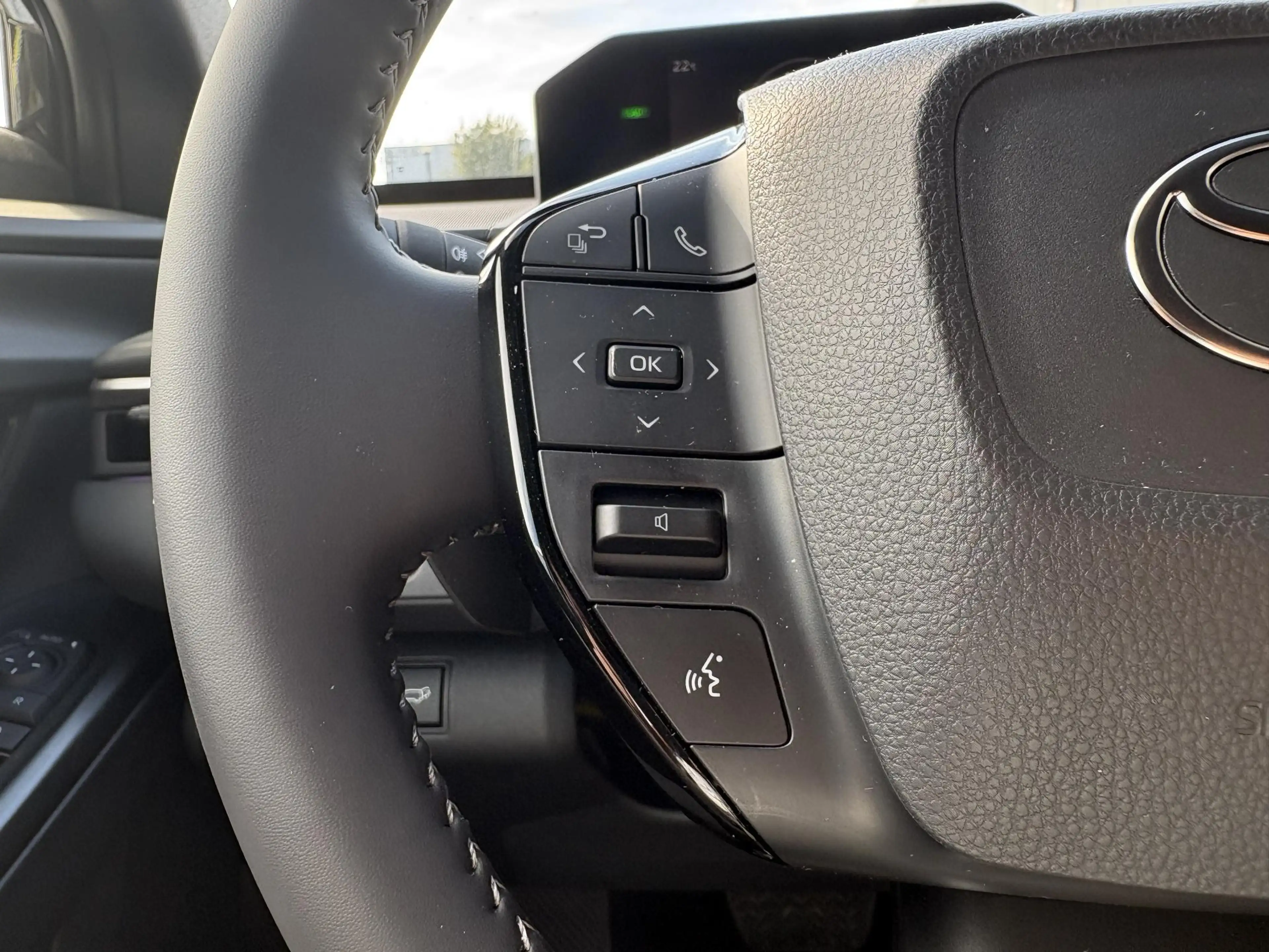 Toyota C-HR+ First Edition 77 kWh NIEUW DIRECT LEVERBAAR! STOEL — photo 24