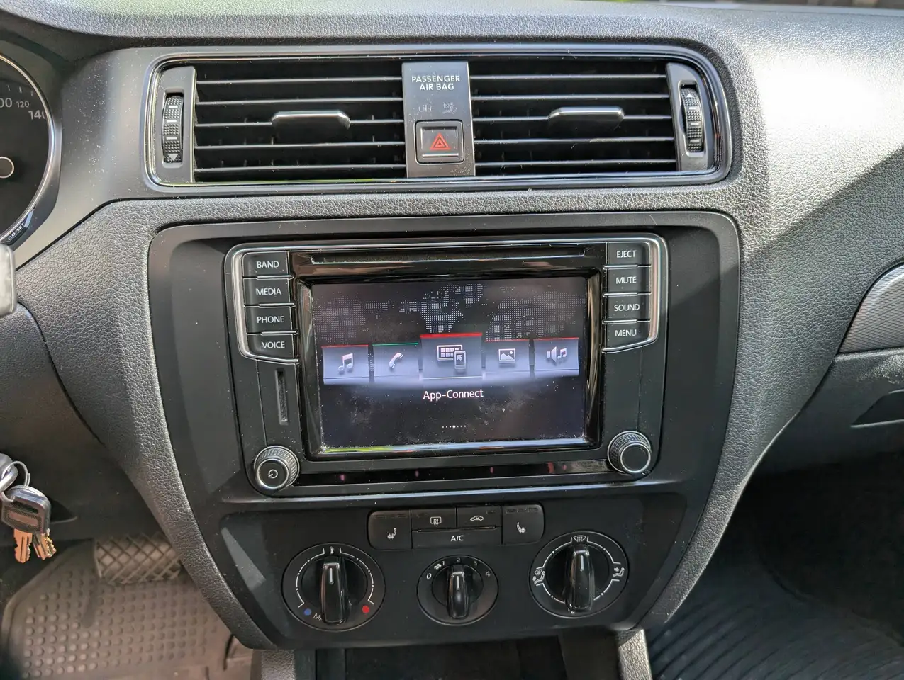 Volkswagen Jetta снимка Volkswagen Jetta