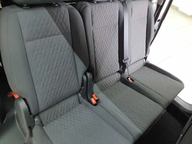 Volkswagen Caddy view 9