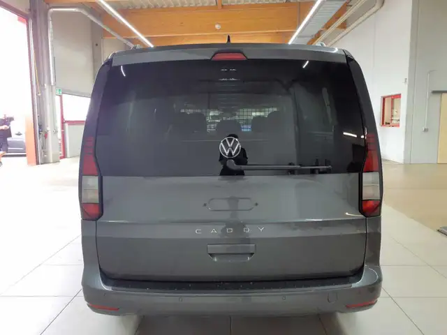 Volkswagen Caddy view 5