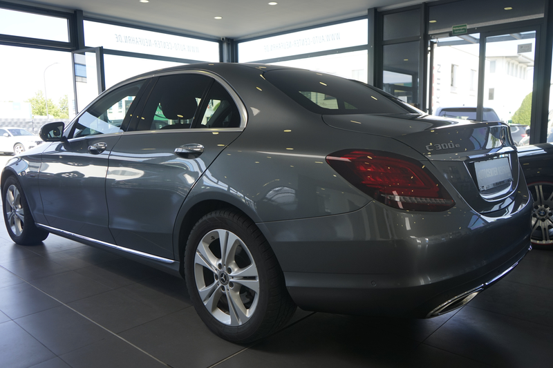 Mercedes-Benz C 300 PANO+KEYLESS+WIDESCREEN+LED+AMBIENTE+NAVI — photo 5