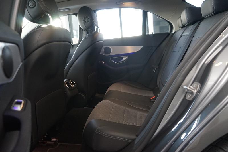 Mercedes-Benz C 300 PANO+KEYLESS+WIDESCREEN+LED+AMBIENTE+NAVI — photo 15