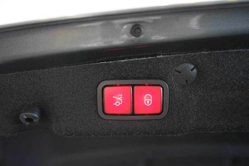 Mercedes-Benz C 300 PANO+KEYLESS+WIDESCREEN+LED+AMBIENTE+NAVI — photo 10