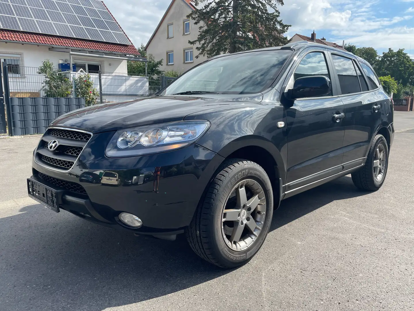 Hyundai SANTA FE 2.7 V6 AHK+TÜV NEU 06/2027+Sihzg+Navi+LEDER Schwarz - 1