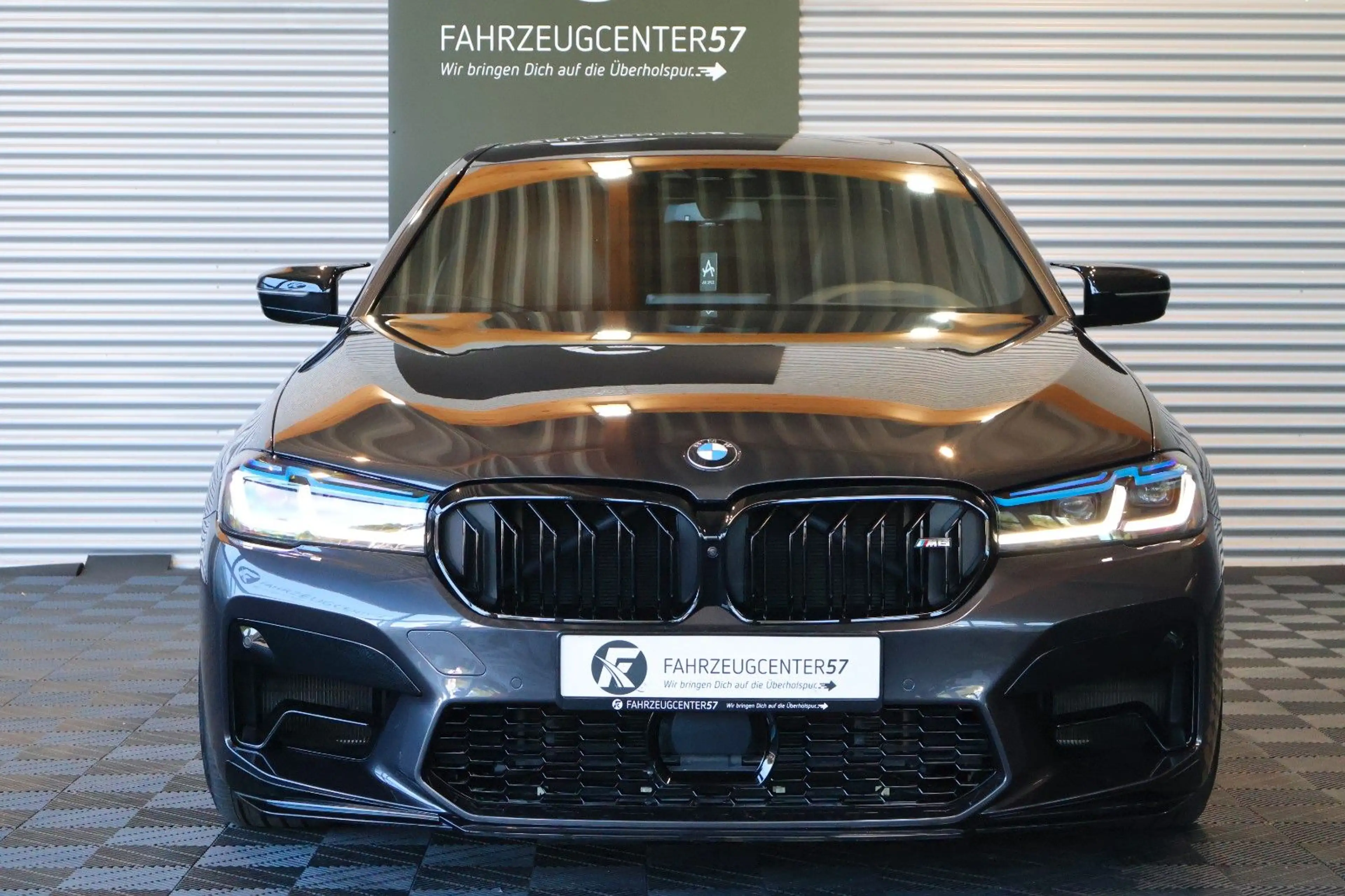 BMW 550 i xDrive/MASSAGE/H&K/360°/HUD/SOFTCLOSE — photo 4