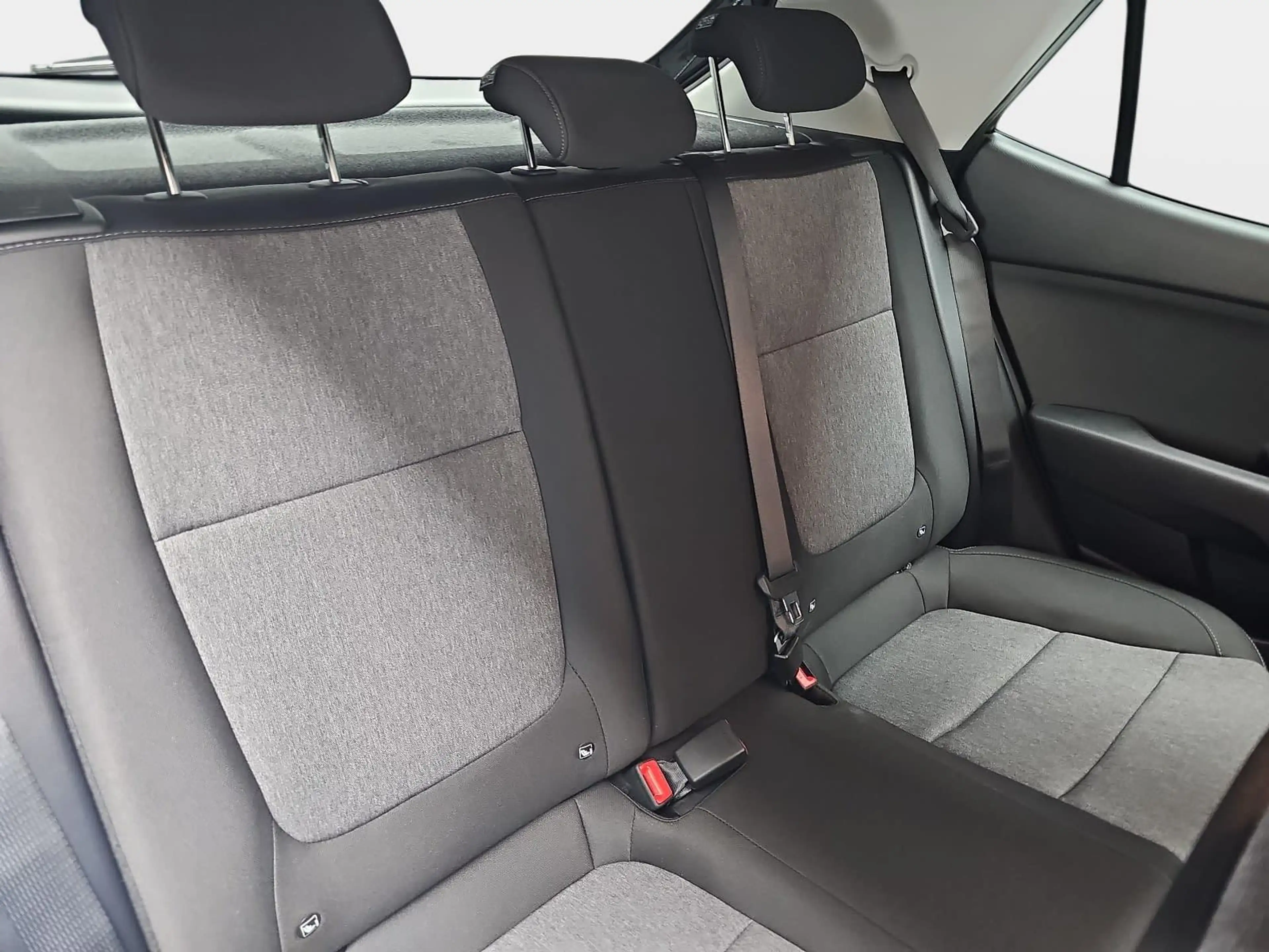 Kia Stonic STONIC 1.0 T-GDI 100 VISION MJ26 SITZH. NAVI — photo 19