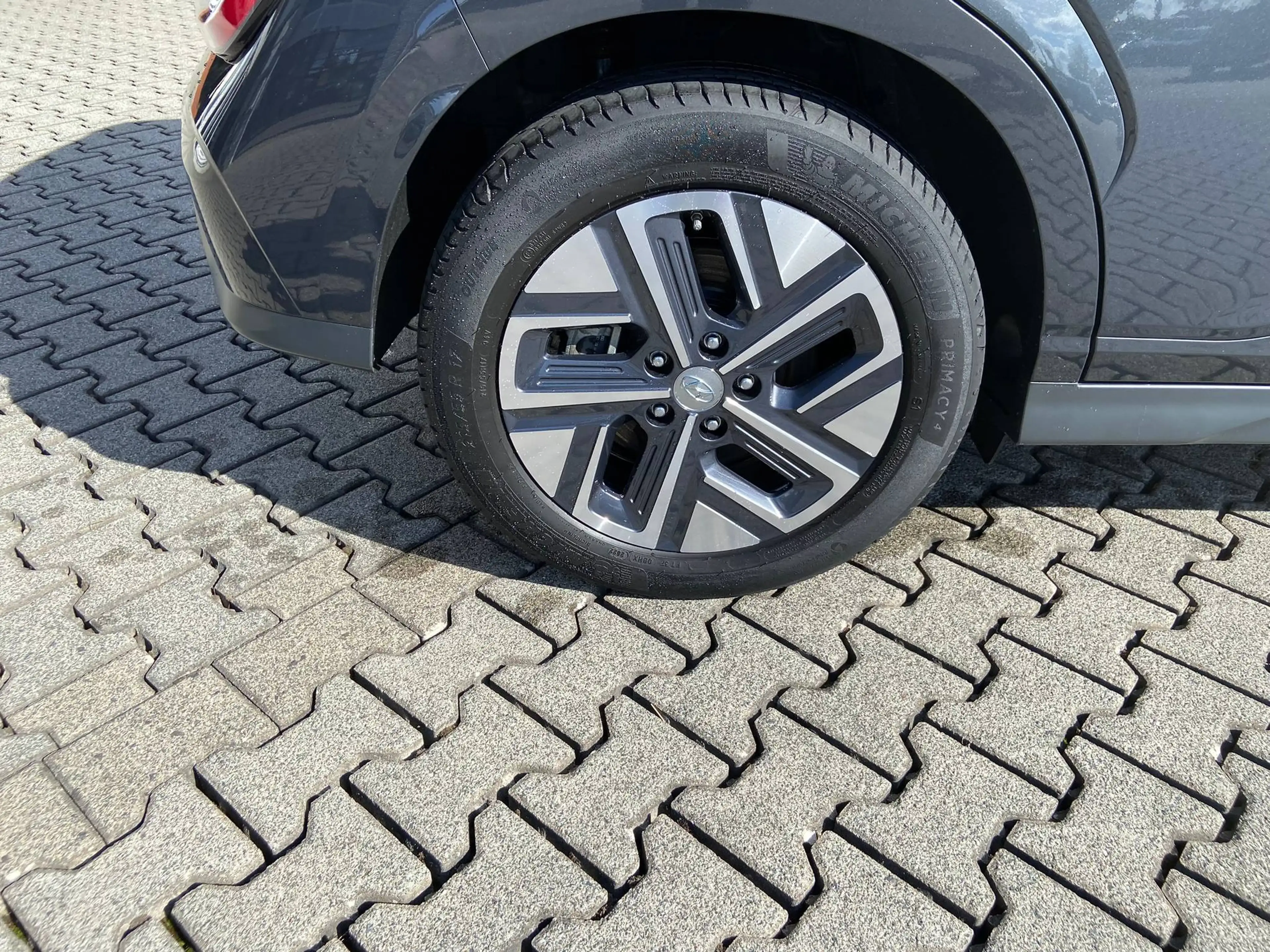 Hyundai KONA EV Trend Navi PDC vo+hi Klimaauto SHZ LHZ Alu WKR — photo 12
