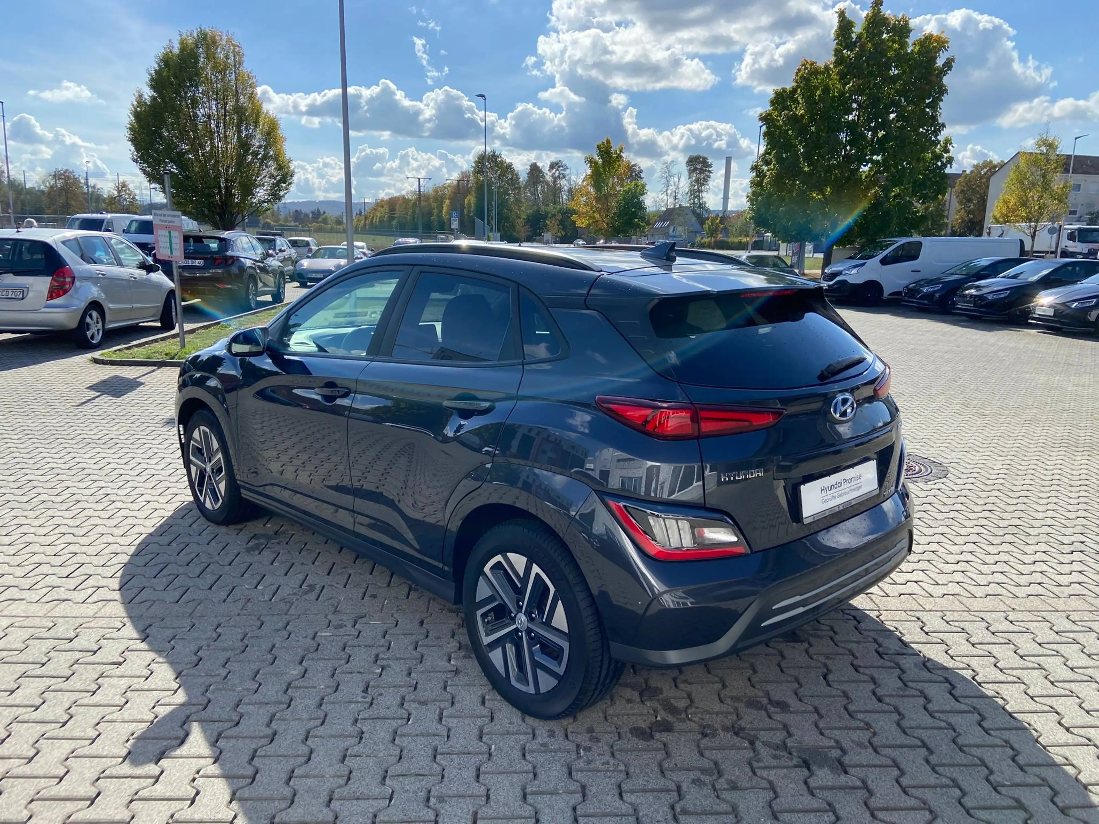 Hyundai KONA EV Trend Navi PDC vo+hi Klimaauto SHZ LHZ Alu WKR — photo 6