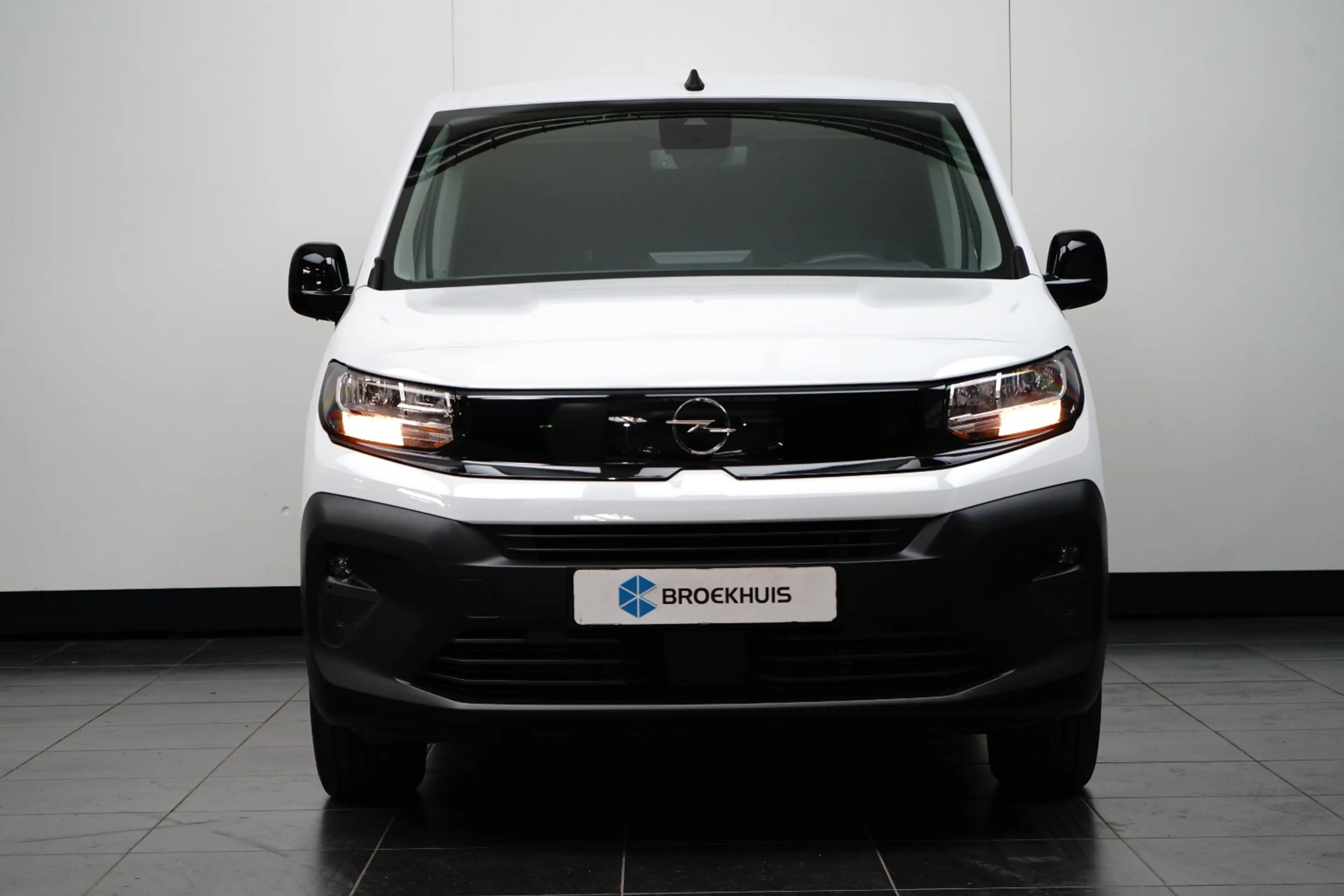 Opel Combo 1.5 BlueHDi 130 EAT8 S&S L1 | Achteruitrijcamera m — photo 8