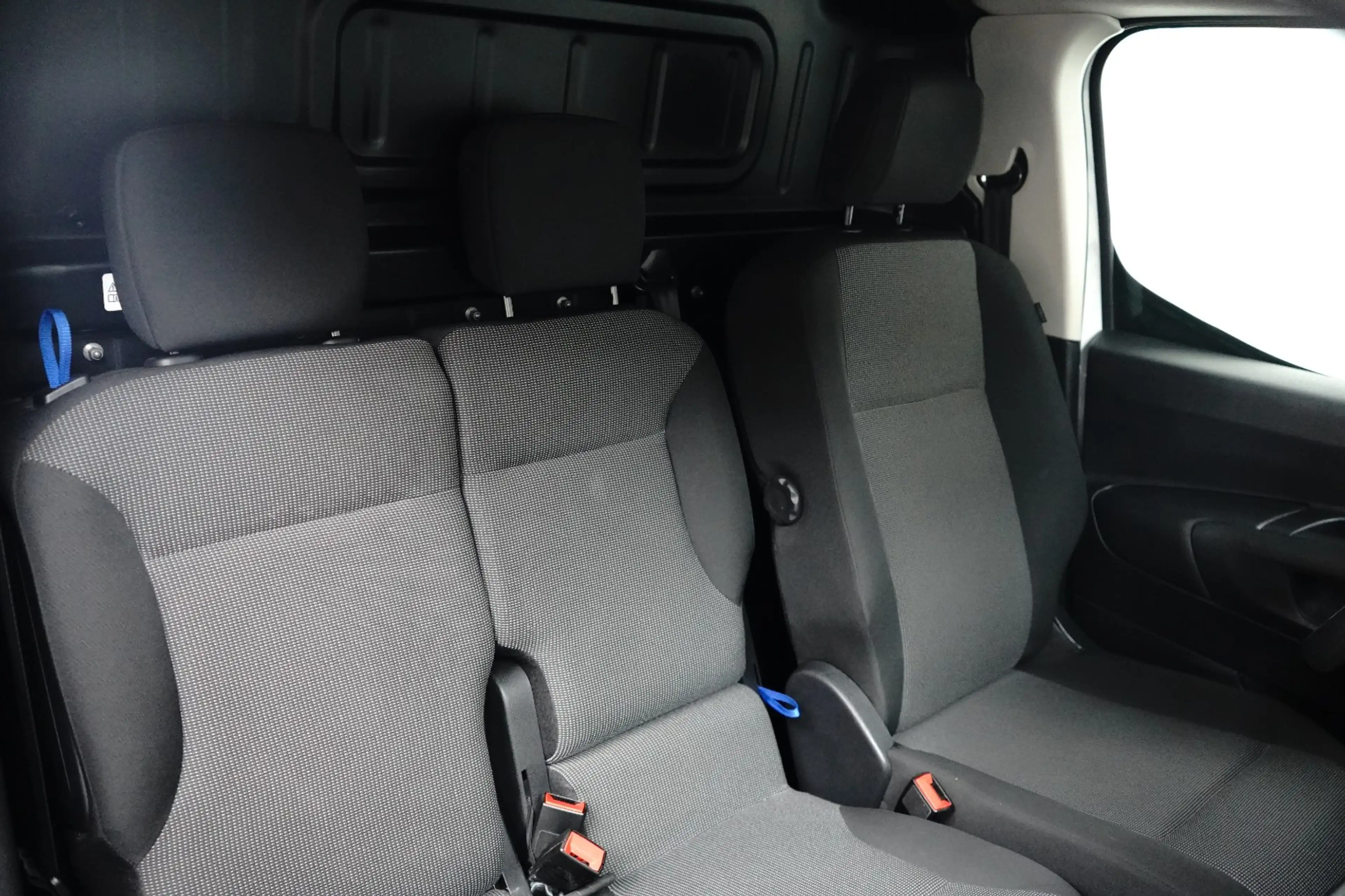 Opel Combo 1.5 BlueHDi 130 EAT8 S&S L1 | Achteruitrijcamera m — photo 14