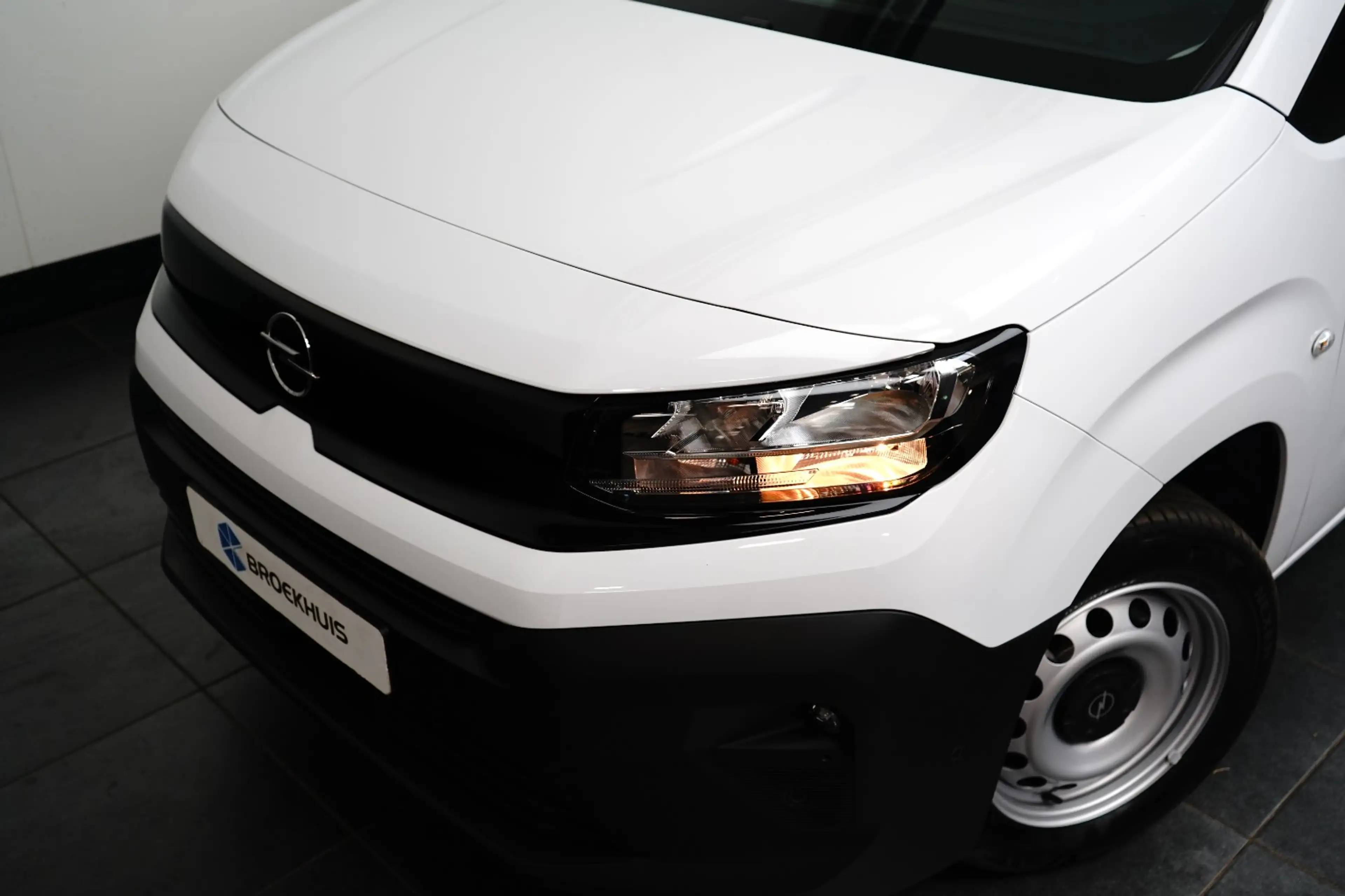 Opel Combo 1.5 BlueHDi 130 EAT8 S&S L1 | Achteruitrijcamera m — photo 11