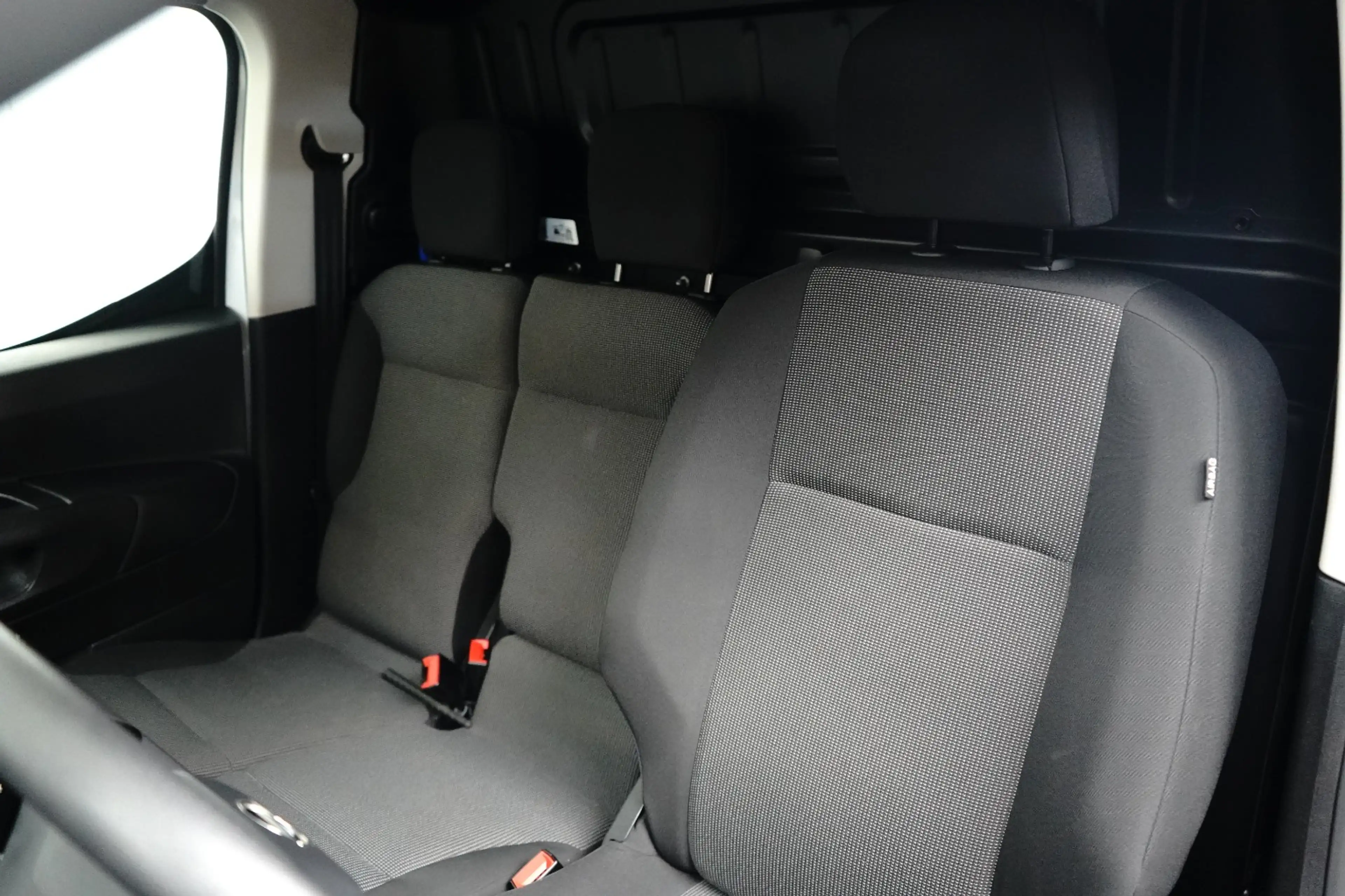 Opel Combo 1.5 BlueHDi 130 EAT8 S&S L1 | Achteruitrijcamera m — photo 7