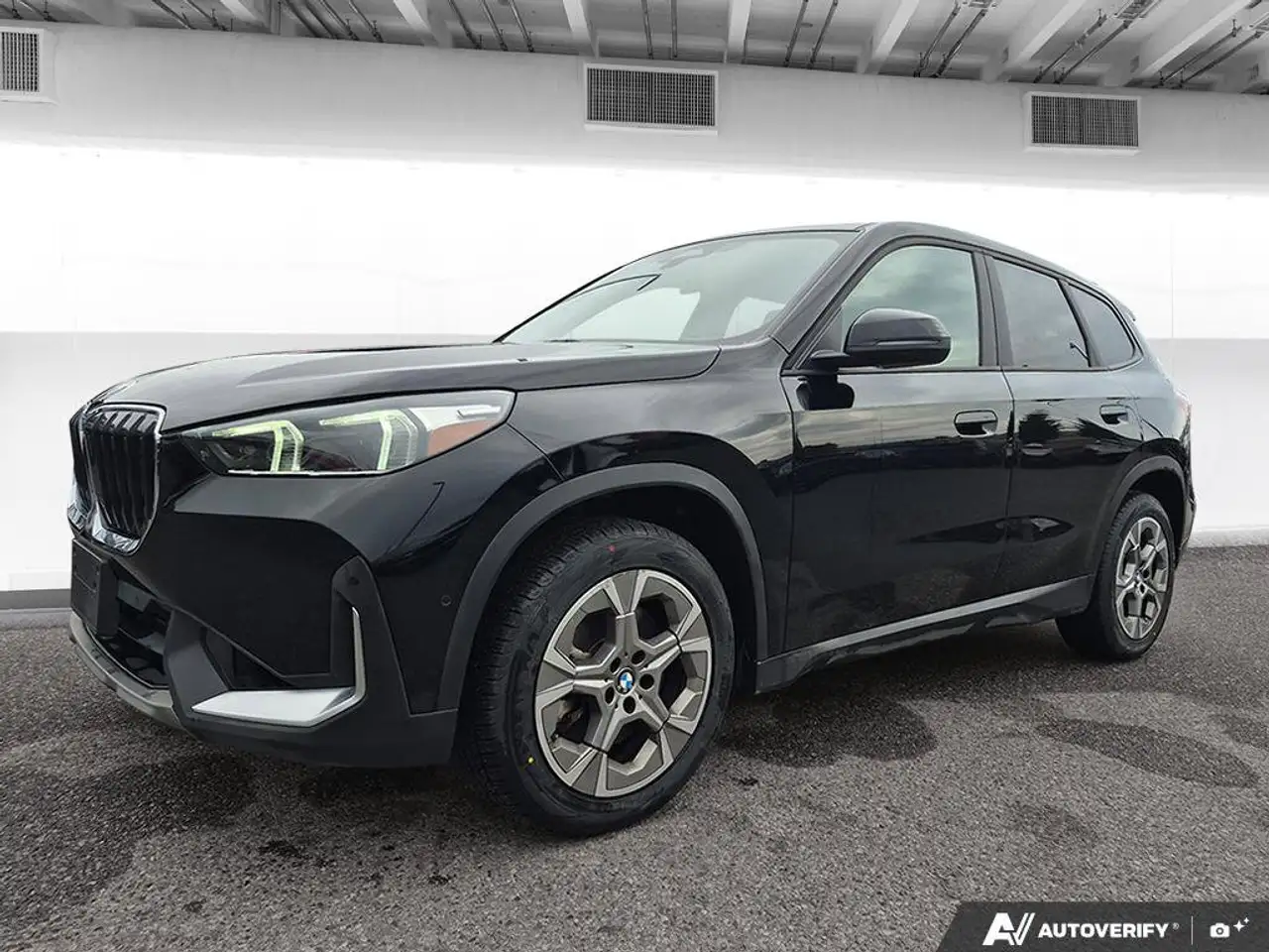 2023 BMW X1