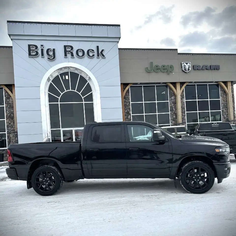RAM 1500 снимка RAM 1500