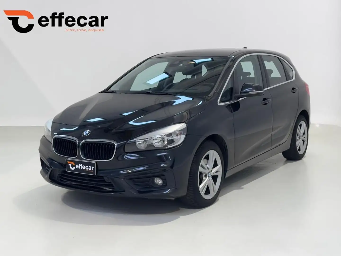 BMW 216 d Active Tourer Advantage Zwart - 1