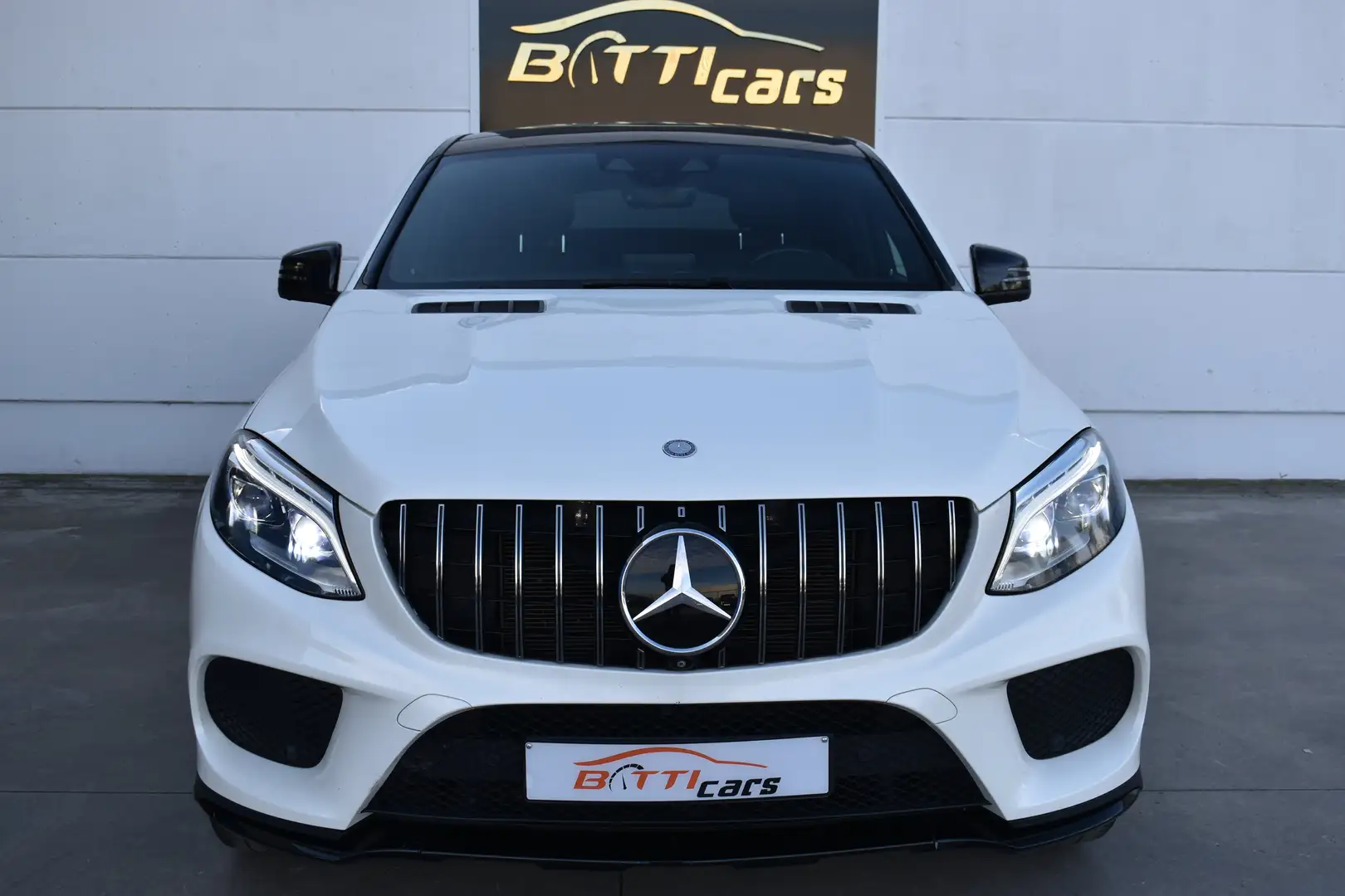 Mercedes-Benz GLE 450 Coupé AMG-line* 4-Matic* Pano* Camera* 21" Velg Wit - 2
