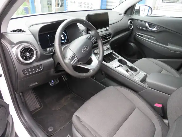 Hyundai Kona view 10