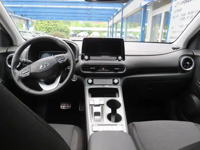 Hyundai Kona view 8