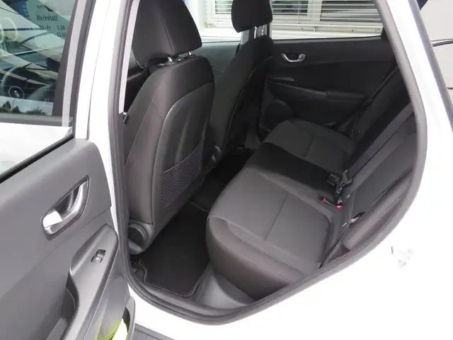 Hyundai Kona view 9