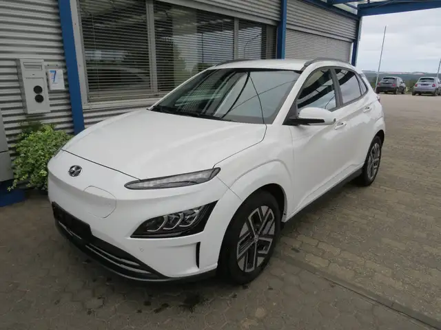 Hyundai Kona view 2