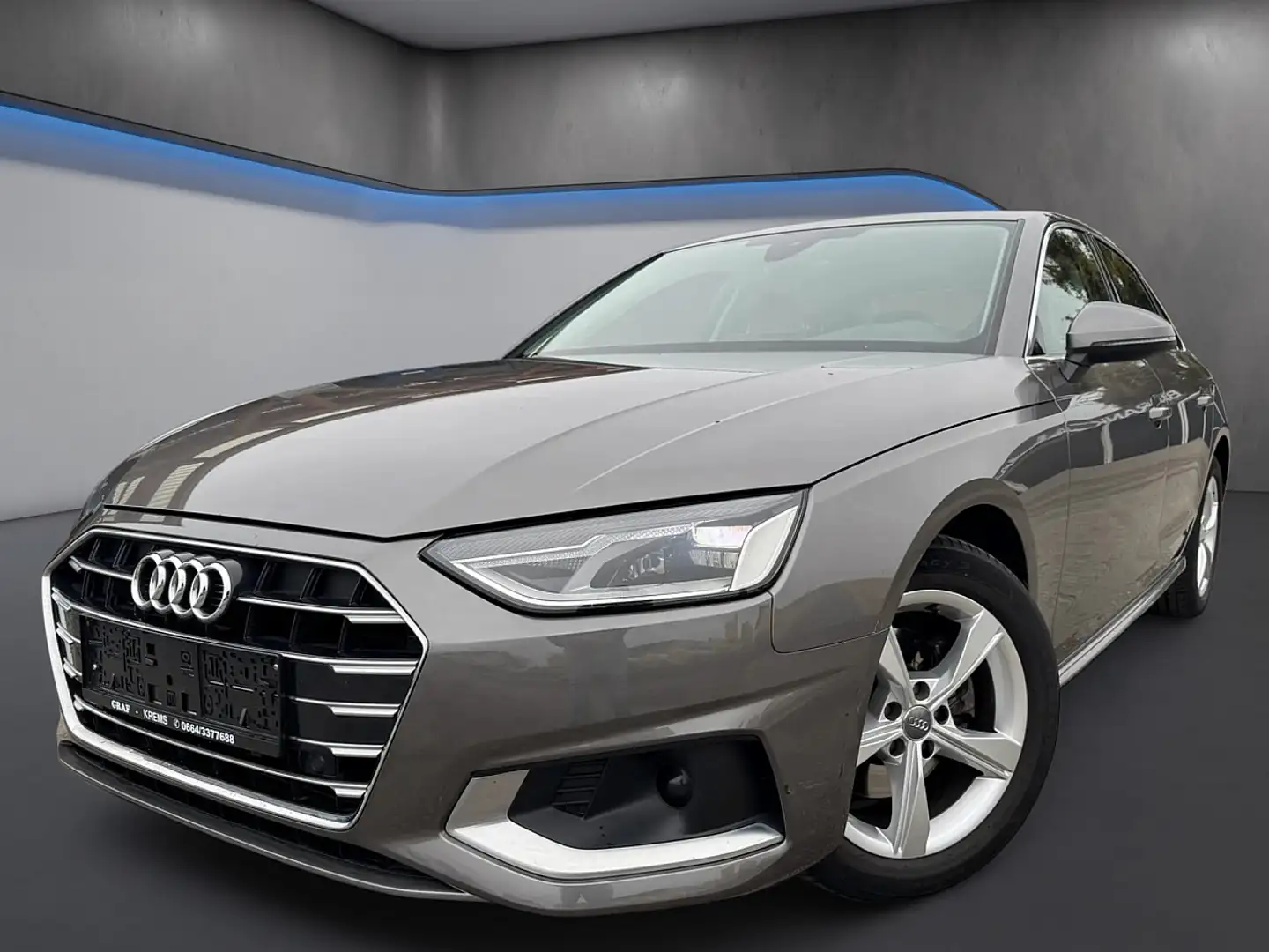 Audi A4 30 TDI advanced *Alcantara*Virtual*Tempomat* Grau - 1