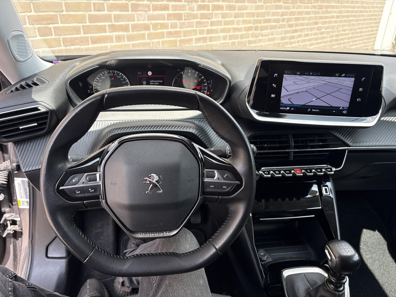 Peugeot 2008 1.2 PureTech Allure Pack | € 7.800,- NETTO! | Airc — photo 9