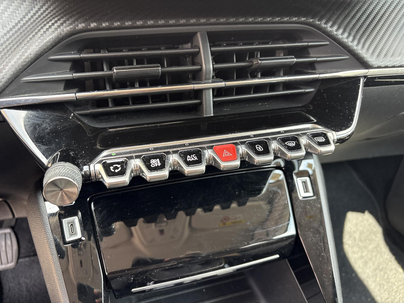 Peugeot 2008 1.2 PureTech Allure Pack | € 7.800,- NETTO! | Airc — photo 14