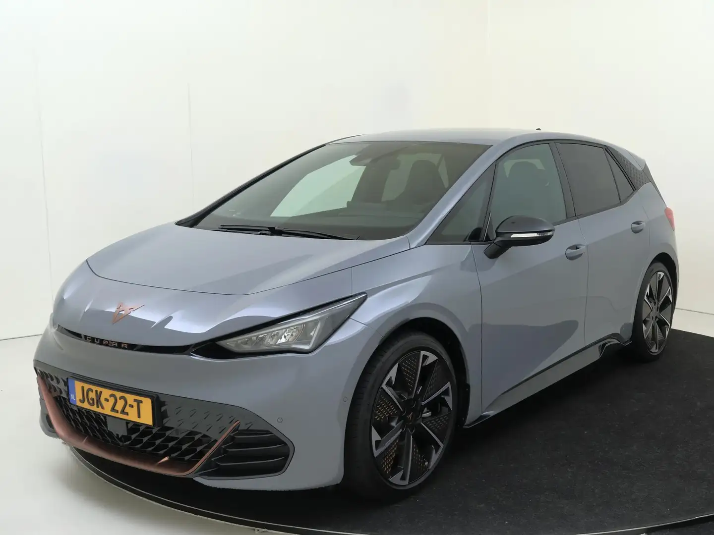 CUPRA Born Performance Limited 84 kWh 231pk | Alcantara bekle Grijs - 1