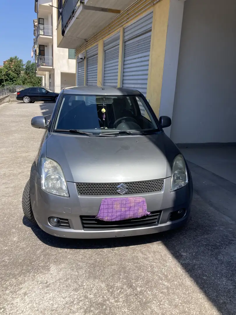 Suzuki Swift 3p 1.3 16v GL - 1