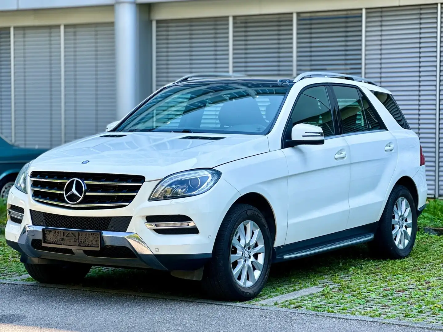 Mercedes-Benz ML 250 CDI BlueTec*Leder*Kamera*Netto 14.933 € Weiß - 1