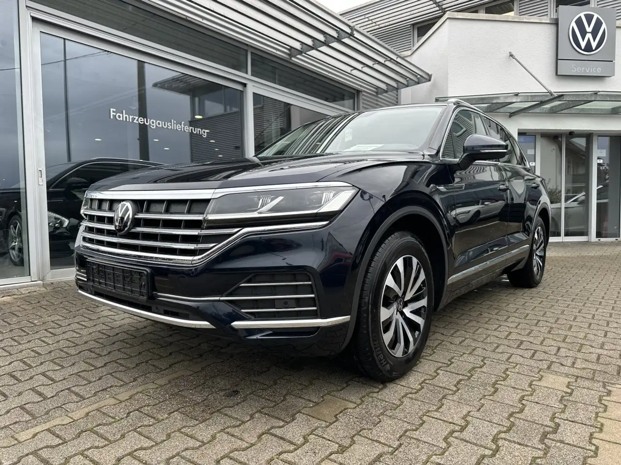 Volkswagen Touareg 3.0 TDI 4MOTION*LED*DYNAUDIO*LUFTFEDER*AHK — photo 1 of 29