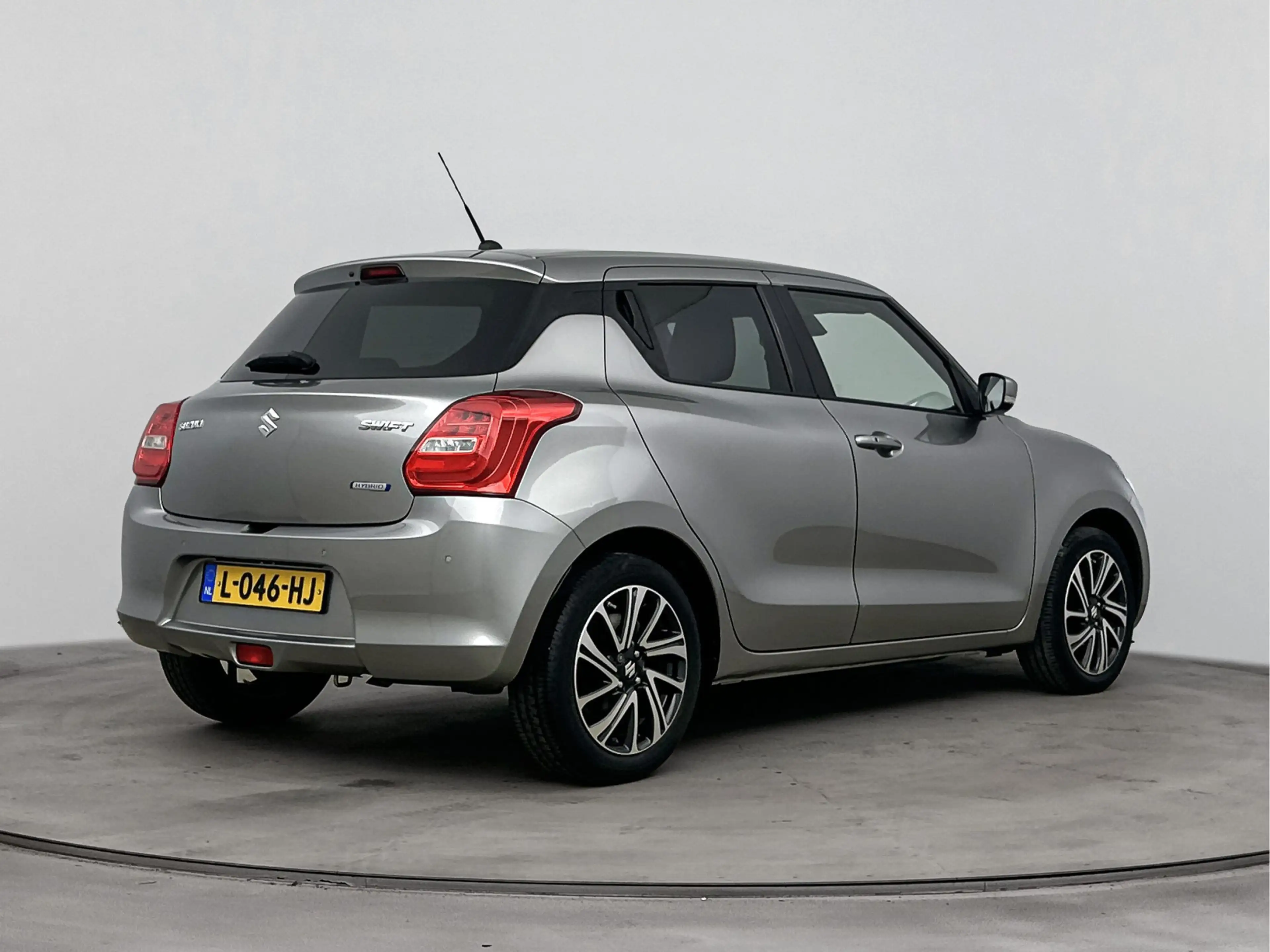 Suzuki Swift 1.2 Style Automaat Smart Hybrid | Stoelverwarming — photo 2