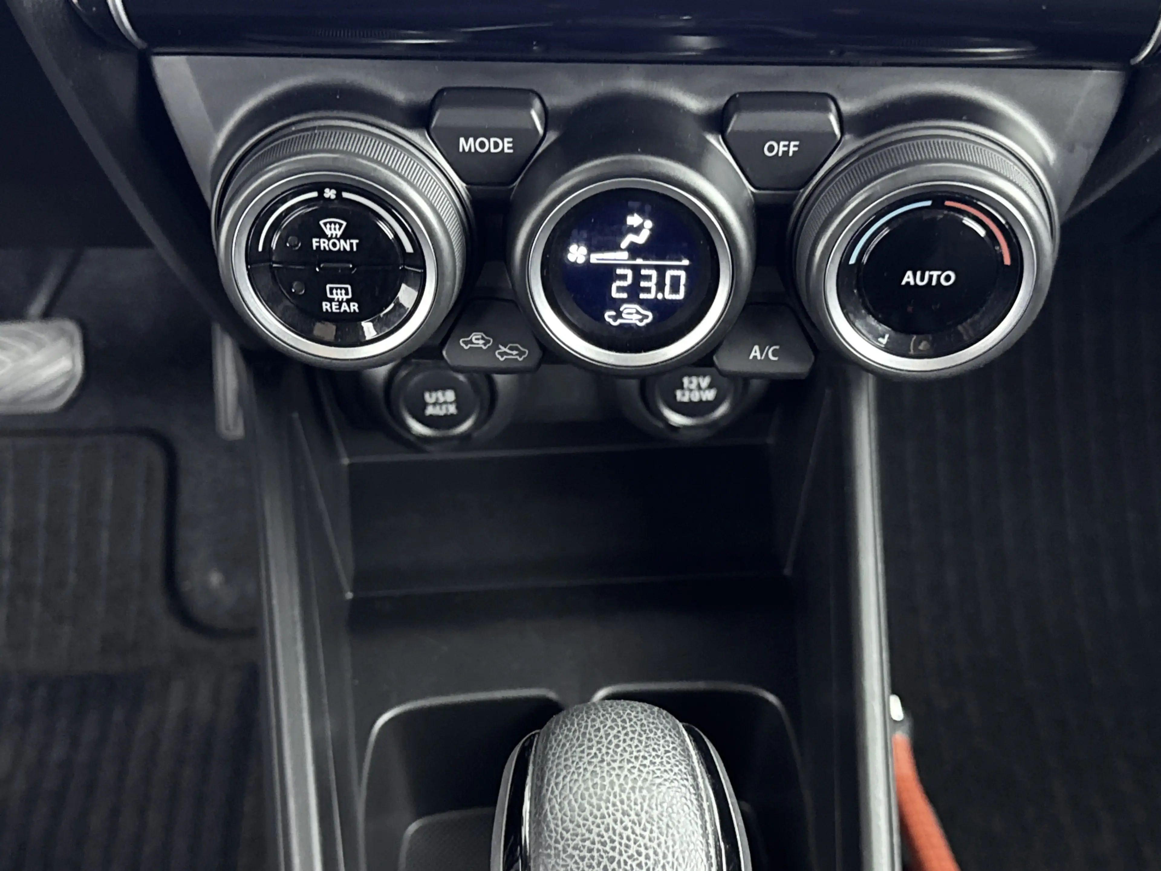 Suzuki Swift 1.2 Style Automaat Smart Hybrid | Stoelverwarming — photo 13