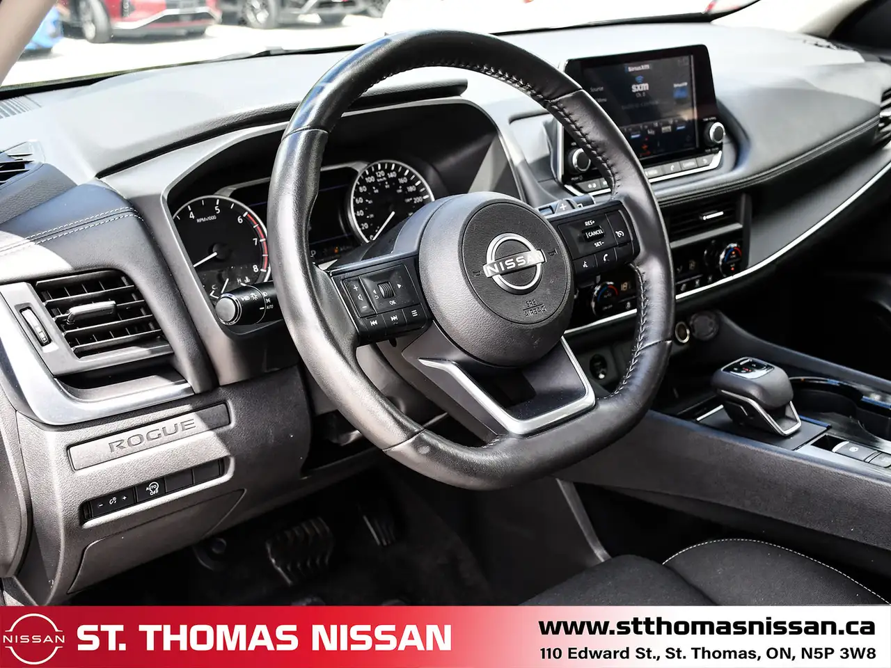 Nissan Rogue снимка Nissan Rogue