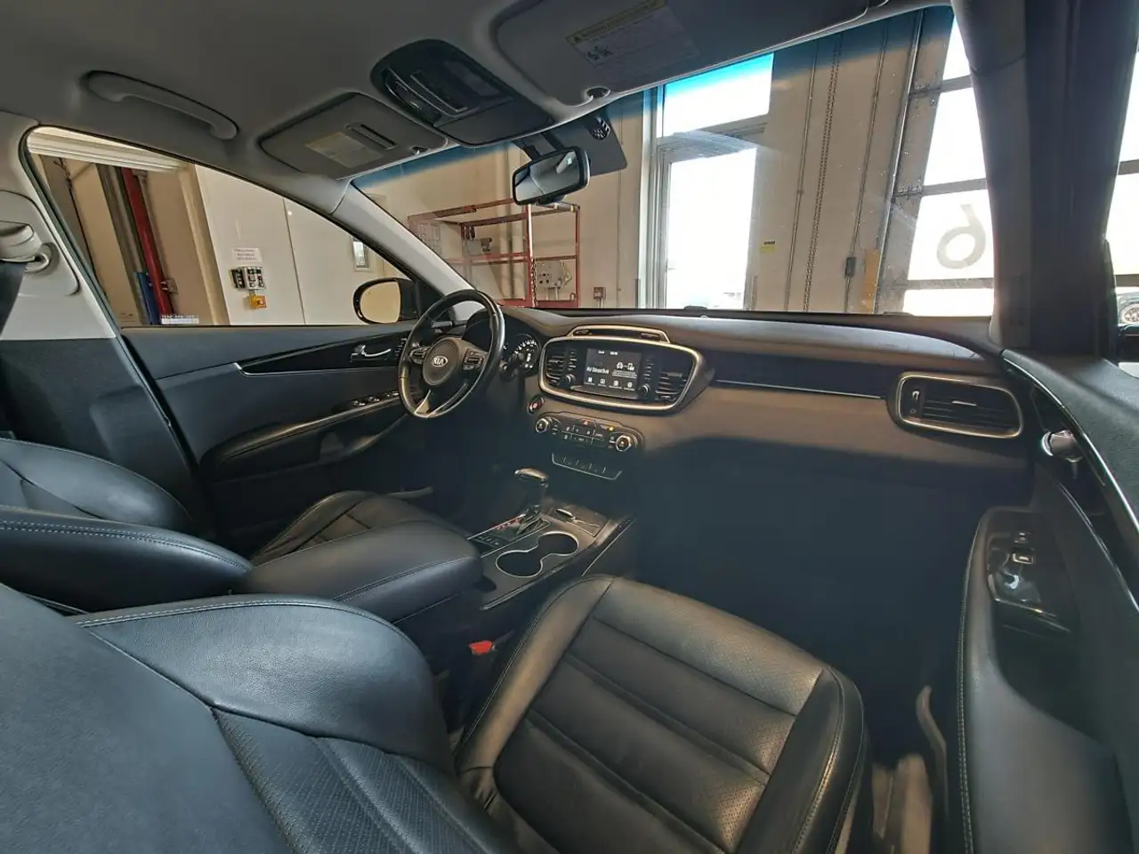 Kia Sorento снимка Kia Sorento