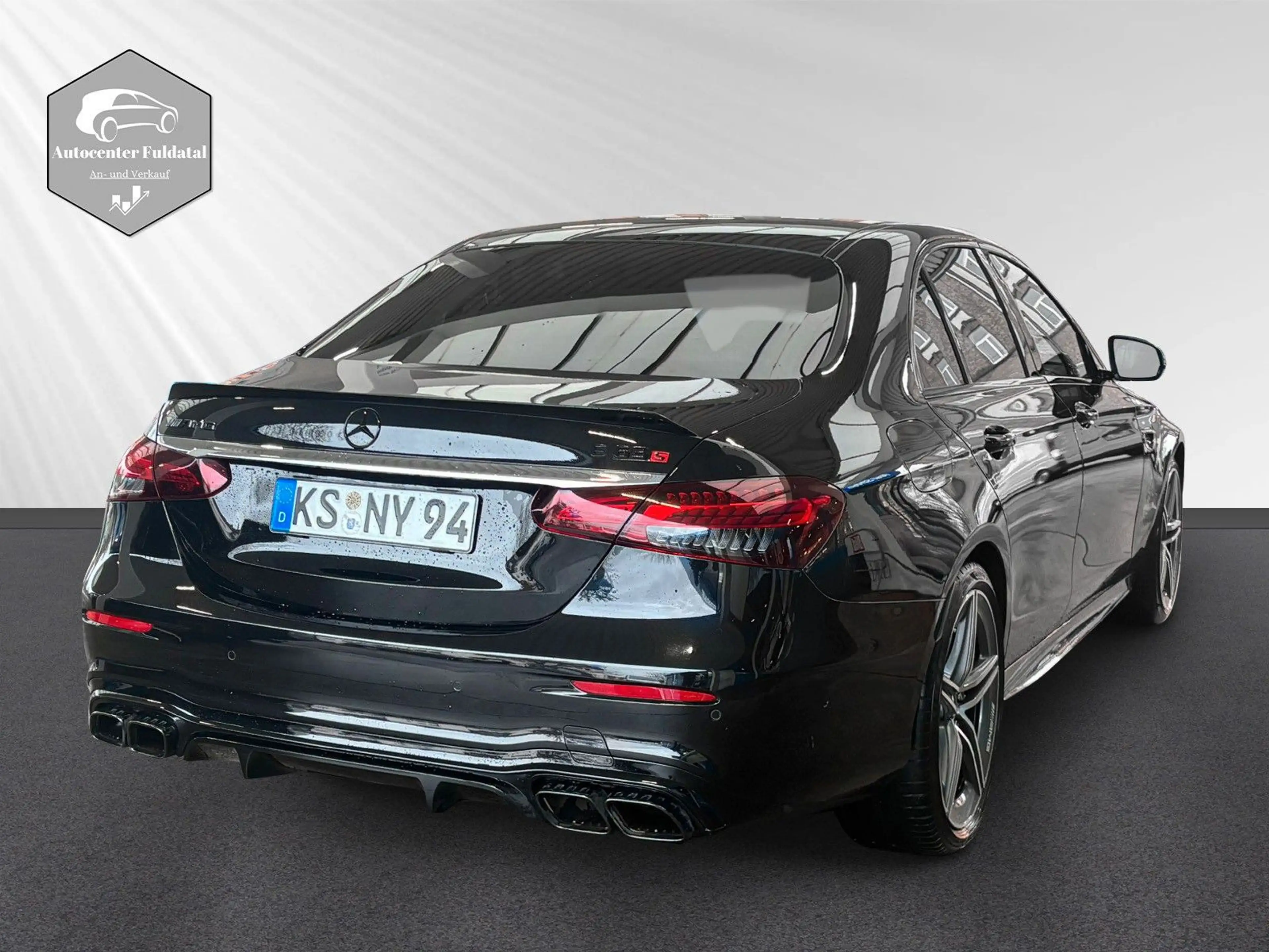 Mercedes-Benz E 63 AMG AMG E 63 S I MB 100 Garantie 2J. I 4x4 I AHK — photo 7