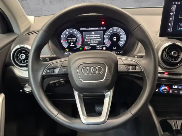 Audi Q2 view 7