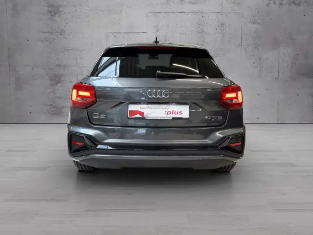 Audi Q2 view 4