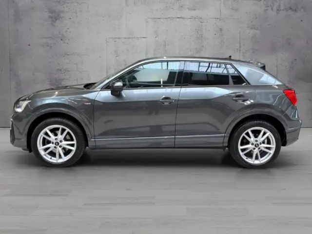 Audi Q2 view 3