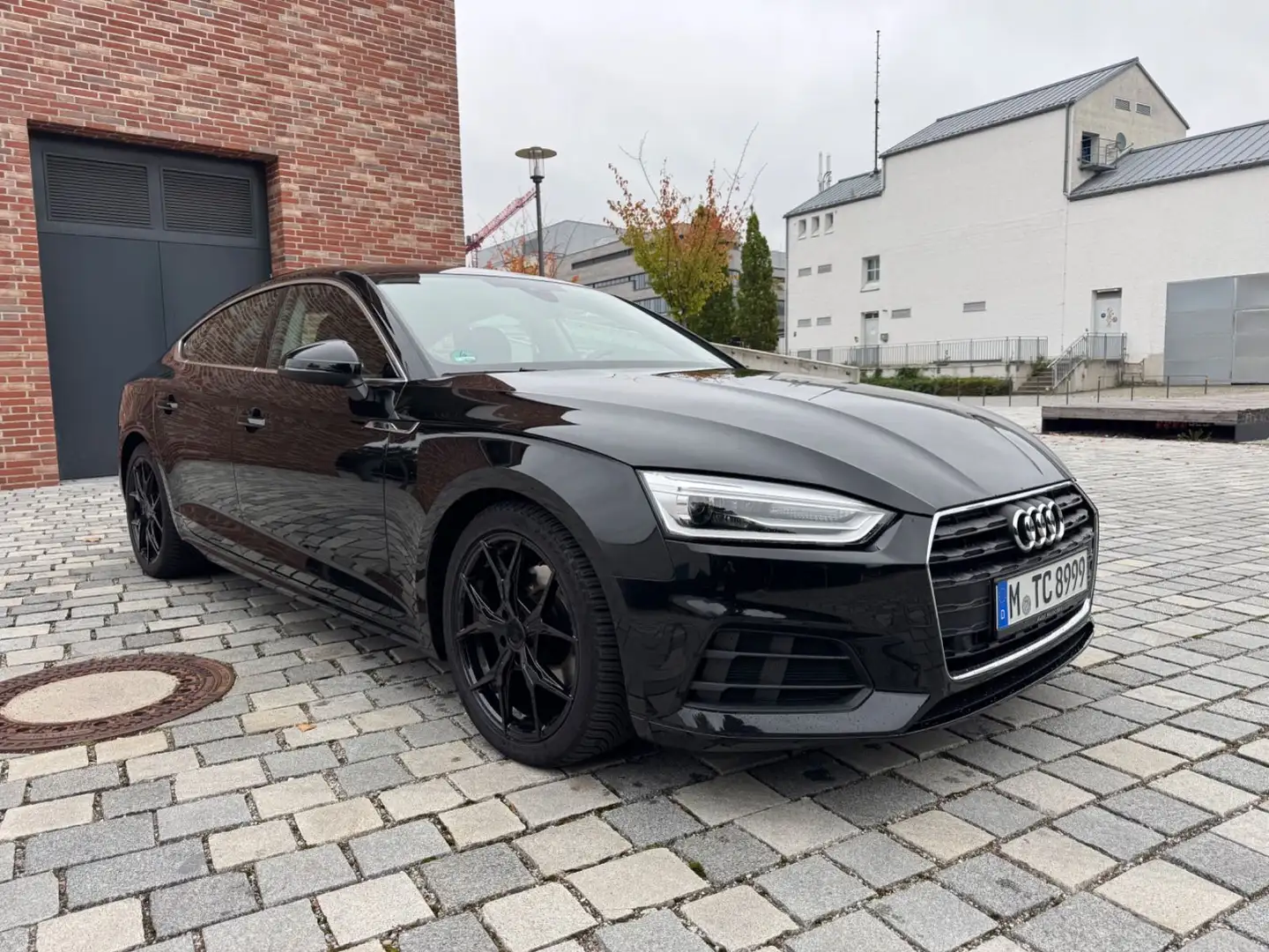 Audi A5 Sportback 35 TDI basis Schwarz - 1