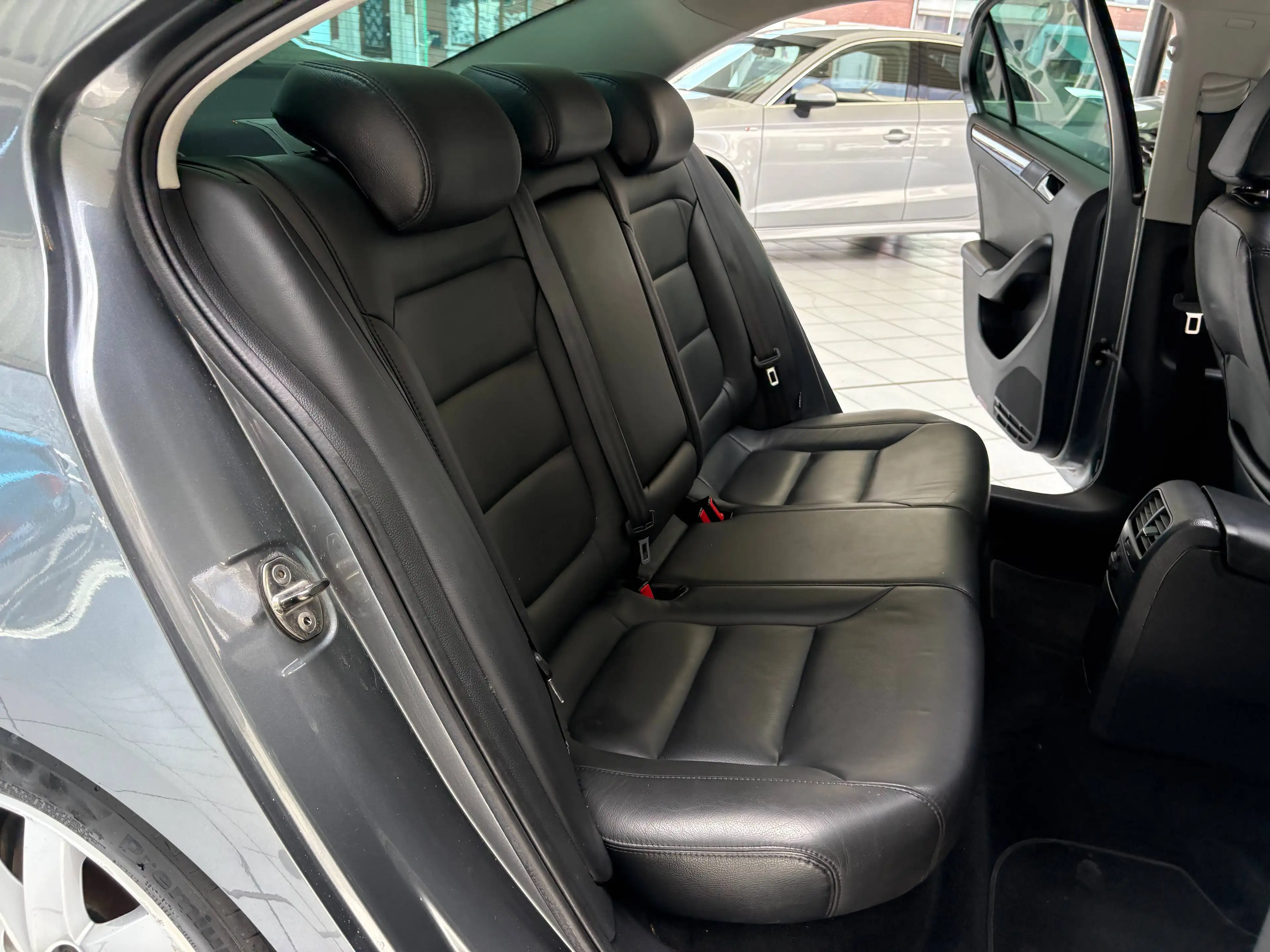 Volkswagen Jetta Jetta 1.6 TDi *CUIR * TOIT * GPS * PDC * JANTES * — photo 9