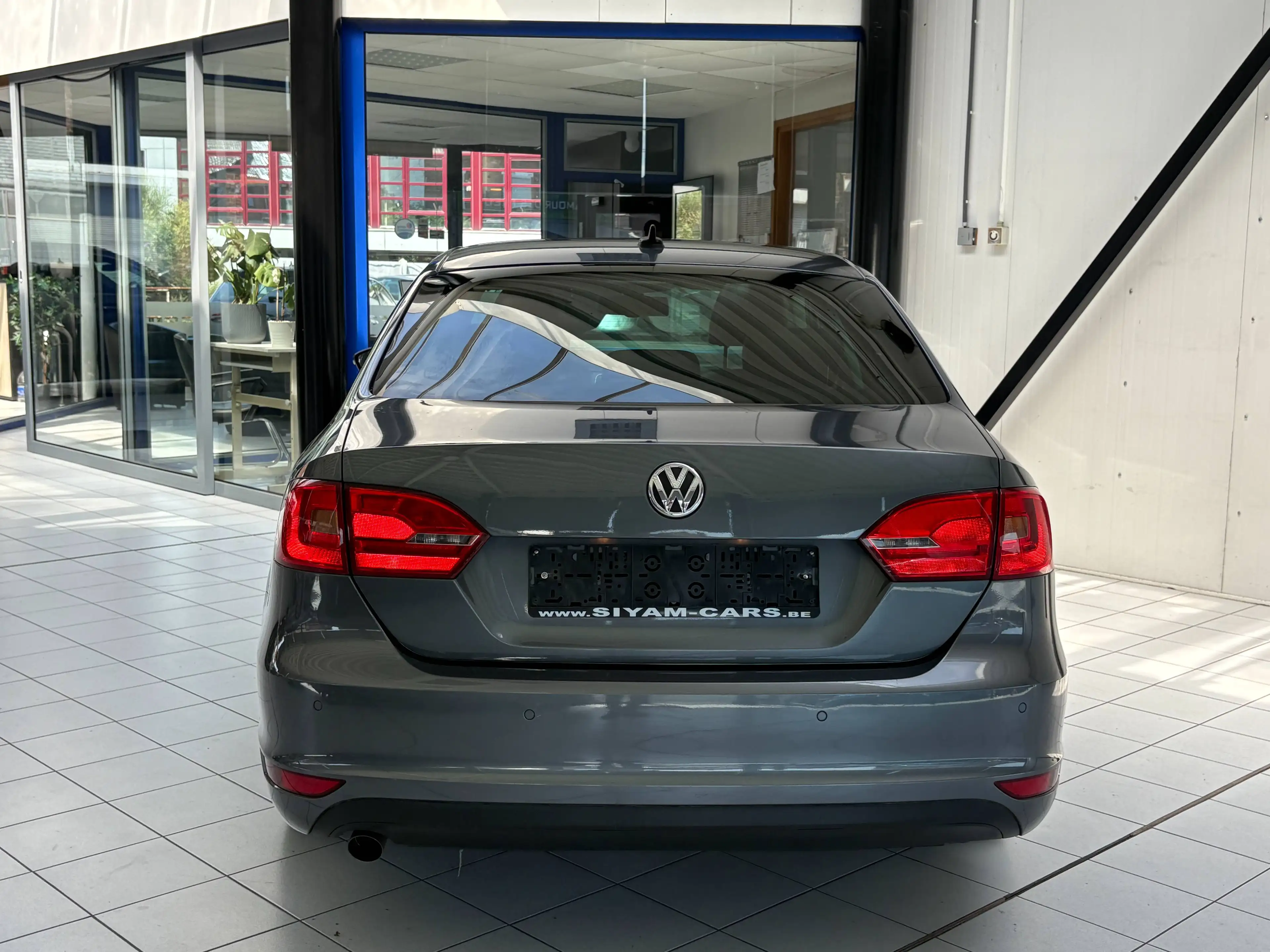 Volkswagen Jetta Jetta 1.6 TDi *CUIR * TOIT * GPS * PDC * JANTES * — photo 4