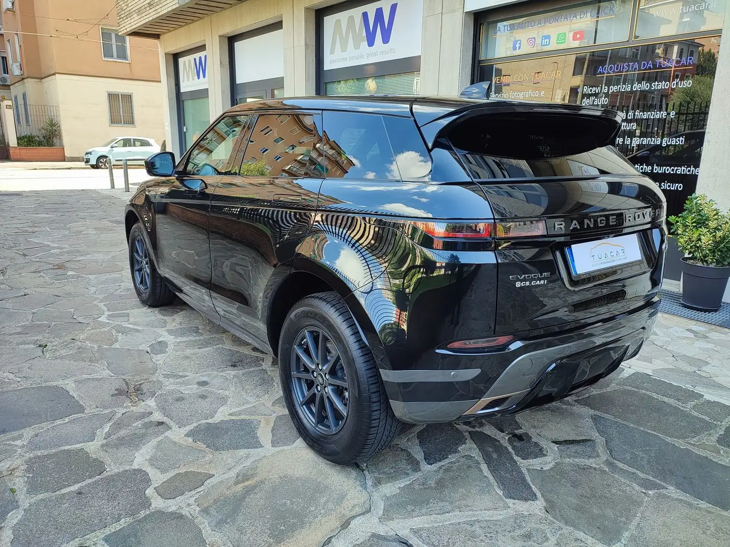 Land Rover Range Rover Evoque R-Dynamic D 165 MHEV Noir - 2