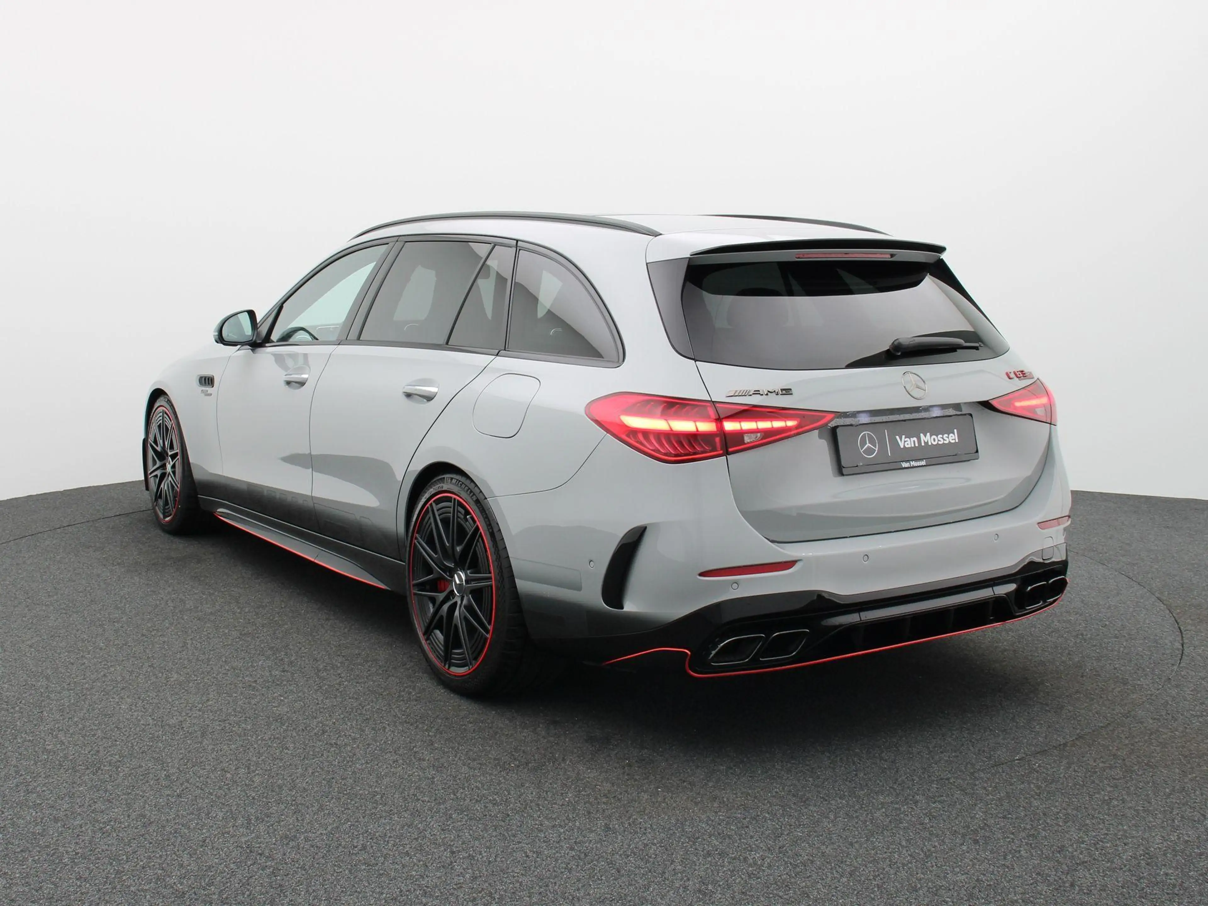 Mercedes-Benz C 63 AMG S E F1 Edition Break + PERFORMANCE + PANO DAK + DI — photo 2
