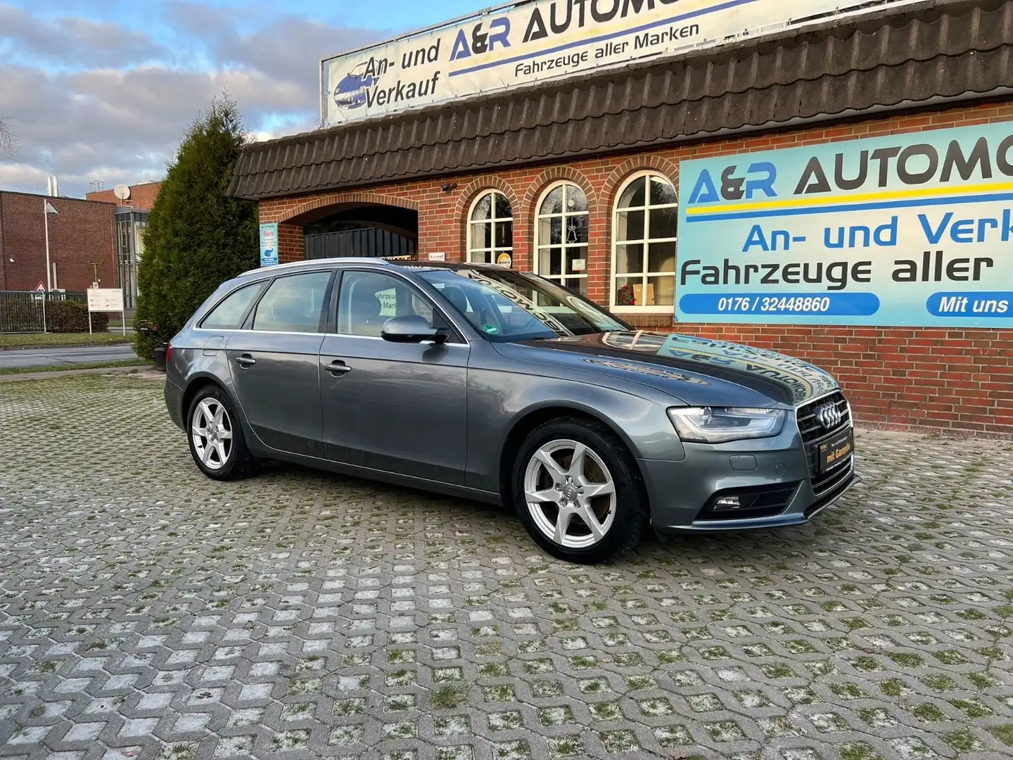 Audi A4 Avant AmbienteKOMBI TOP !!!! Grau - 1