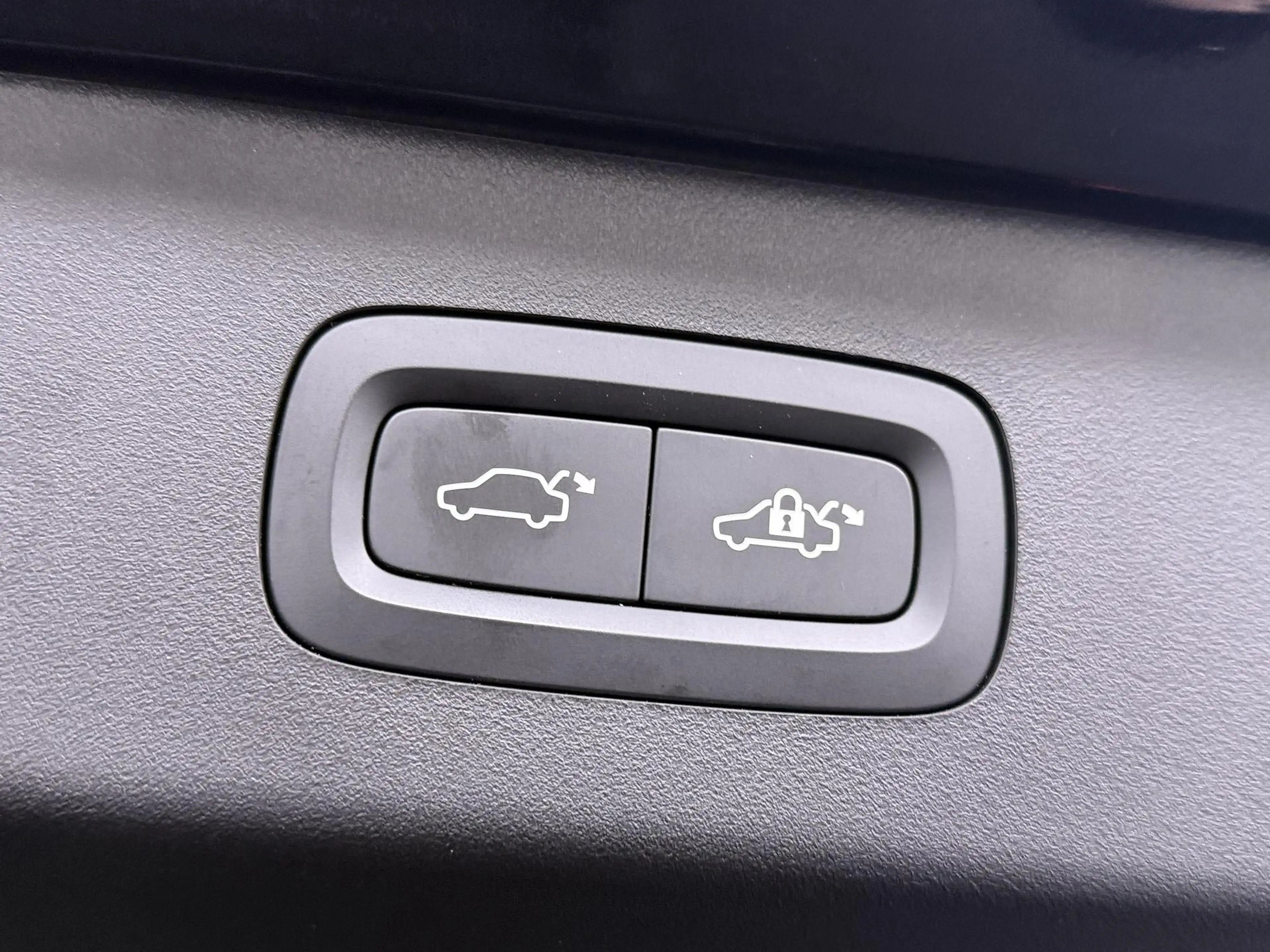 Lynk & Co 01 1.5 PHEV Black Edition Donkere hemel ACC | Pano | — photo 34